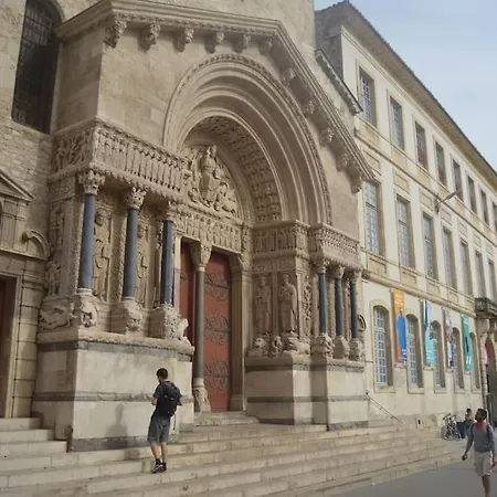 Charmante Petite Maison Donnant Sur Les Arenes Arles Exterior photo