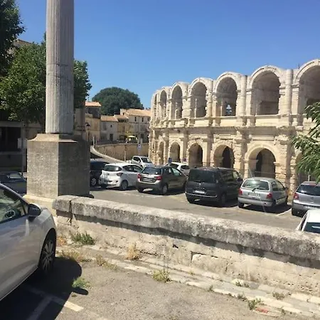 Charmante Petite Maison Donnant Sur Les Arenes Arles Exterior photo