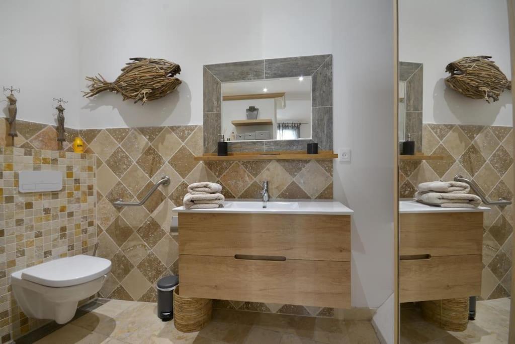 Holiday home Charmante Petite Maison Donnant Sur Les Arenes Arles